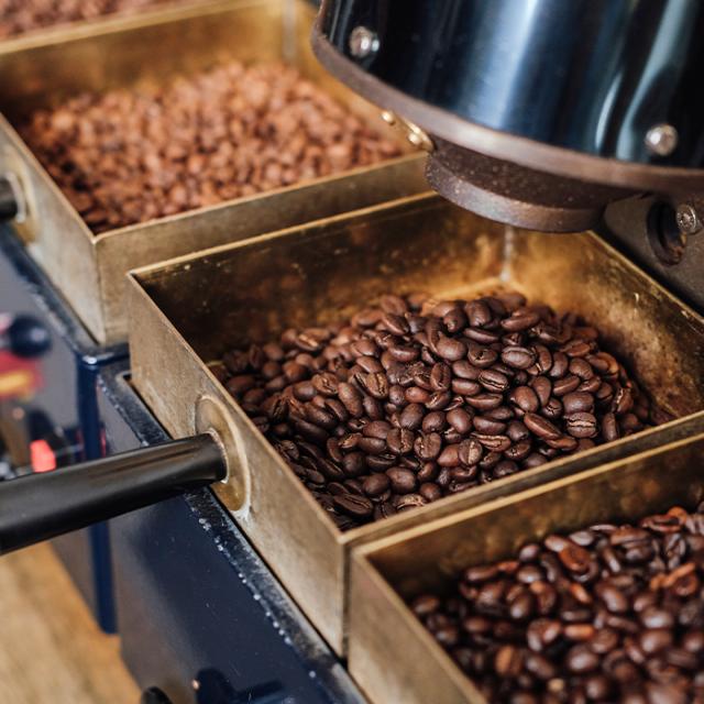 BKI roasted coffee beans in production